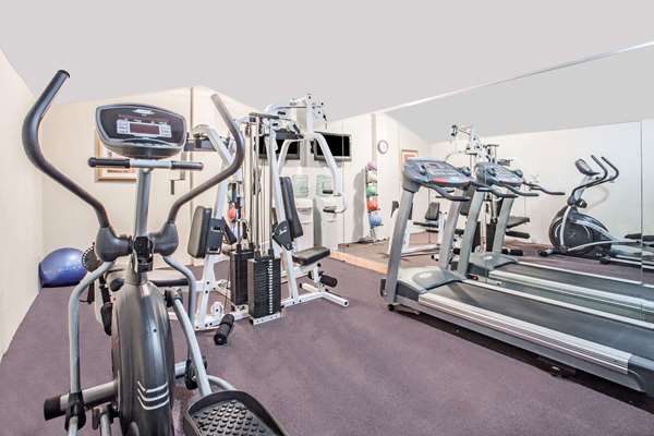 Fitness/ Exercise Room - Super 8 Motel Camp Springs - I-95 & I-495, Exit 9