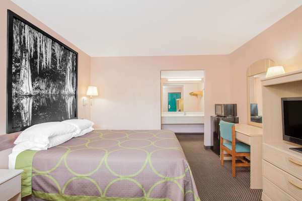  - Super 8 Motel Columbia - I-20, Exit 70