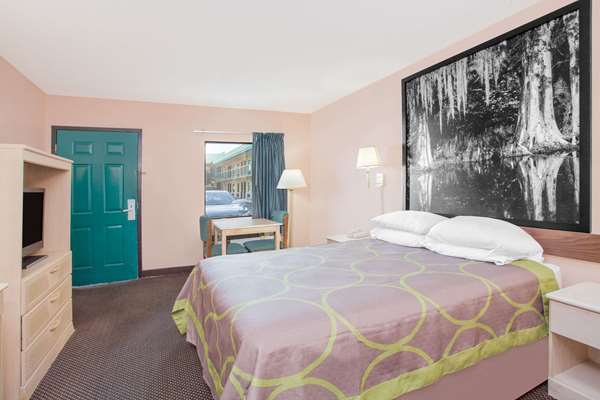  - Super 8 Motel Columbia - I-20, Exit 70