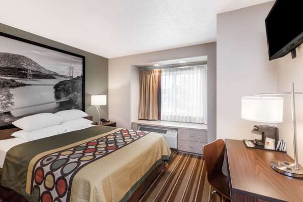  - Super 8 Hotel Schenectady
