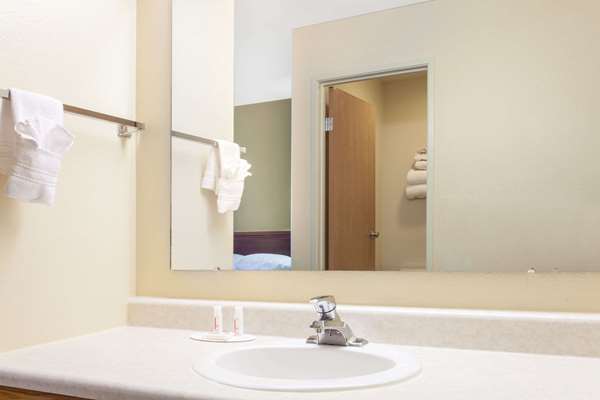  - Super 8 Motel McCall