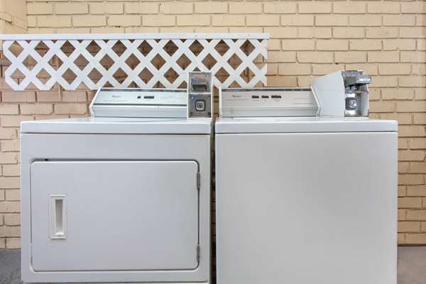 Amenities - Super 8 Motel US 19 North Clearwater