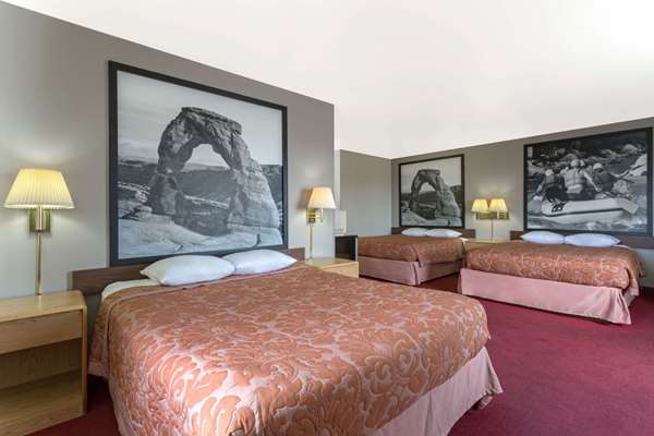  - Super 8 Hotel Green River