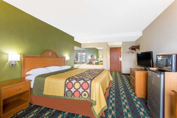  - Super 8 Hotel Spartanburg - I-26, Exit 22