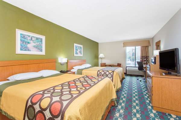  - Super 8 Hotel Spartanburg - I-26, Exit 22