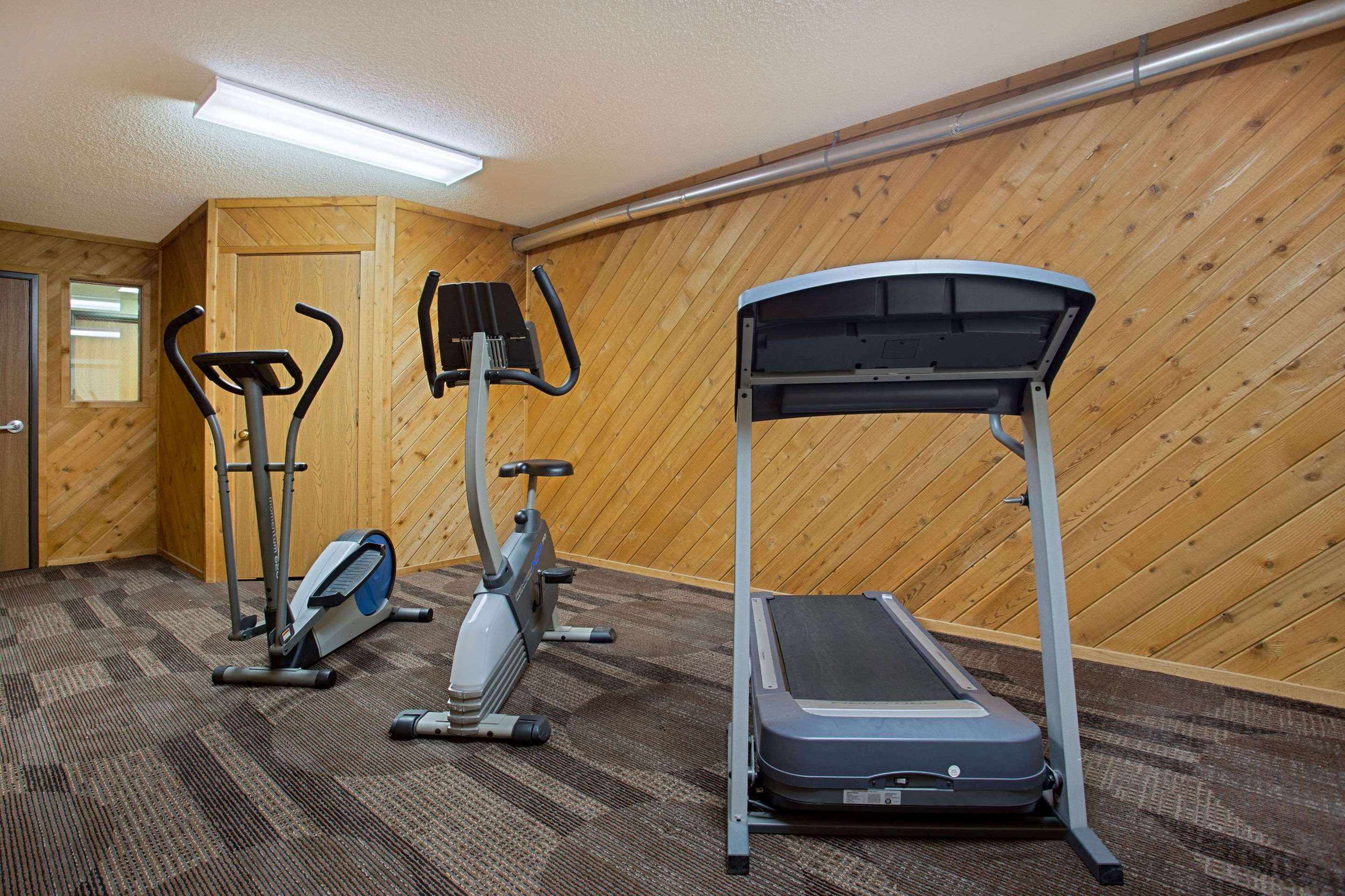 Health club | Super 8 by Wyndham Charles City