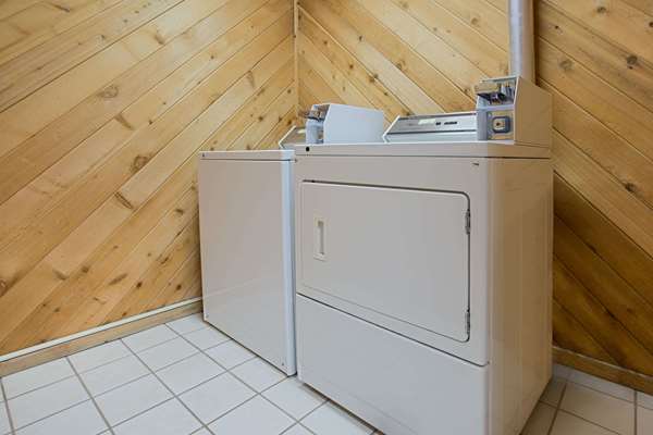 Amenities - Super 8 Hotel Charles City