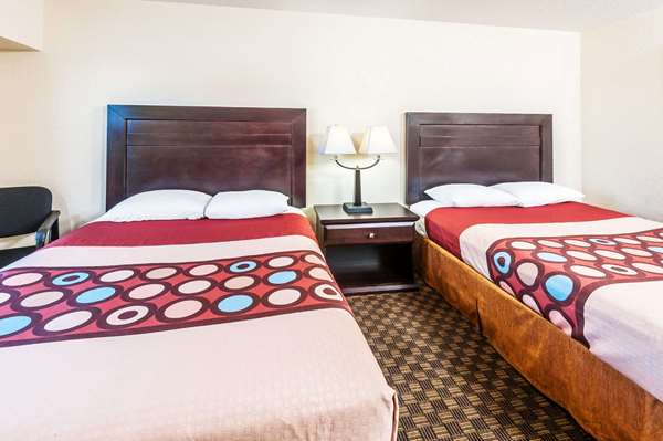  - Super 8 Hotel Airport Calgary