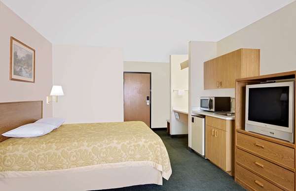  - Super 8 Hotel Battle Mountain - I-80, Exit 231