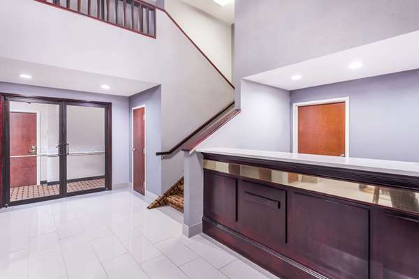  - Super 8 Hotel Greer - I-85, Exit 60