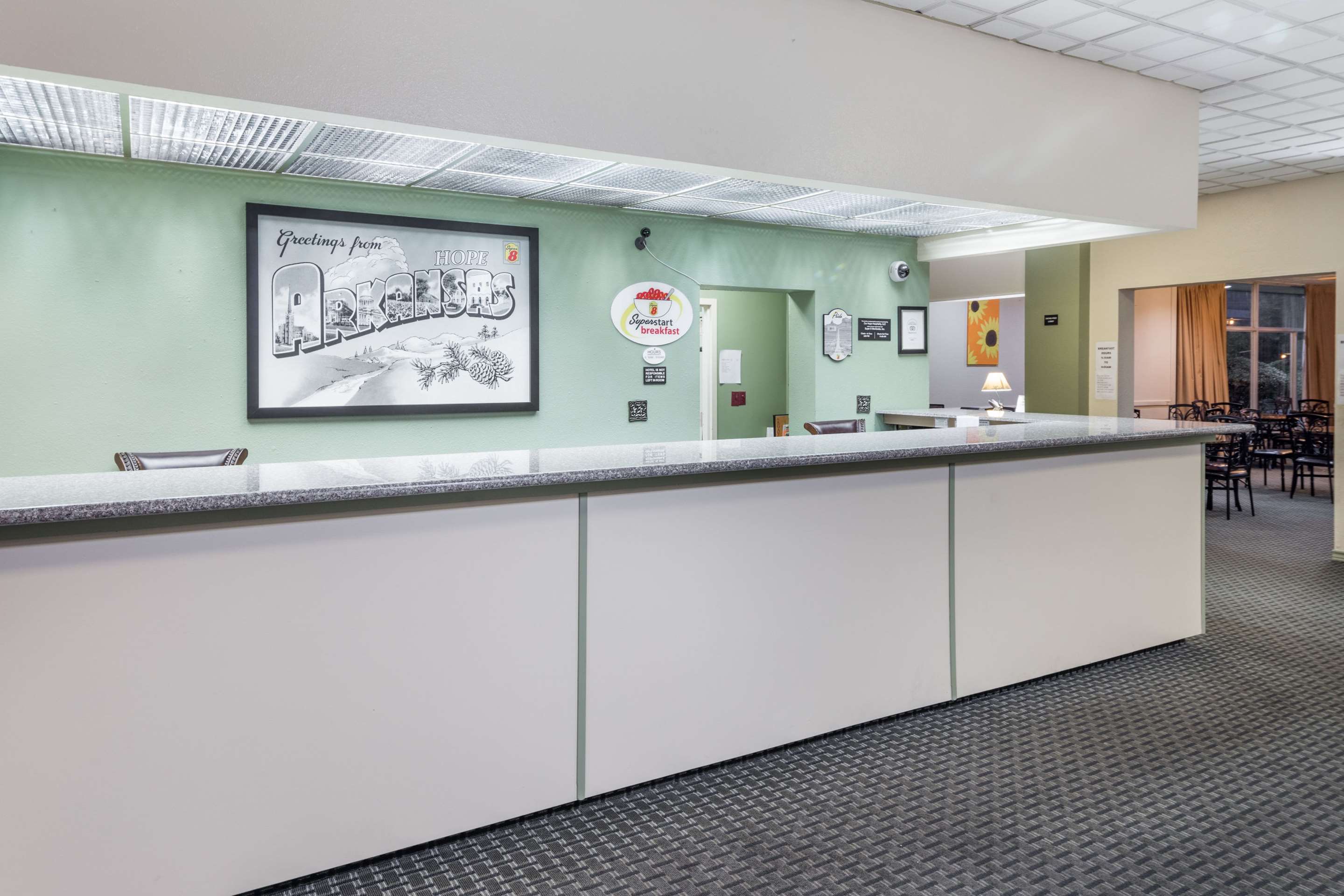 Lobby | Super 8 by Wyndham Hope