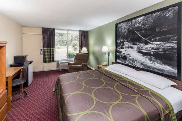  - Super 8 Motel Hope - I-30, Exit 30