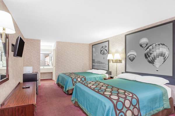  - Super 8 Motel Priceville - I-65, Exit 334