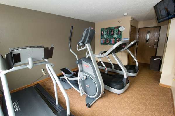 Fitness/ Exercise Room - Super 8 Hotel O'Hare Airport Elk Grove Village