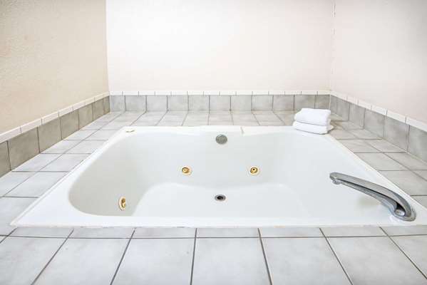 Suite - Super 8 Hotel Richfield - I-80, Exit 173