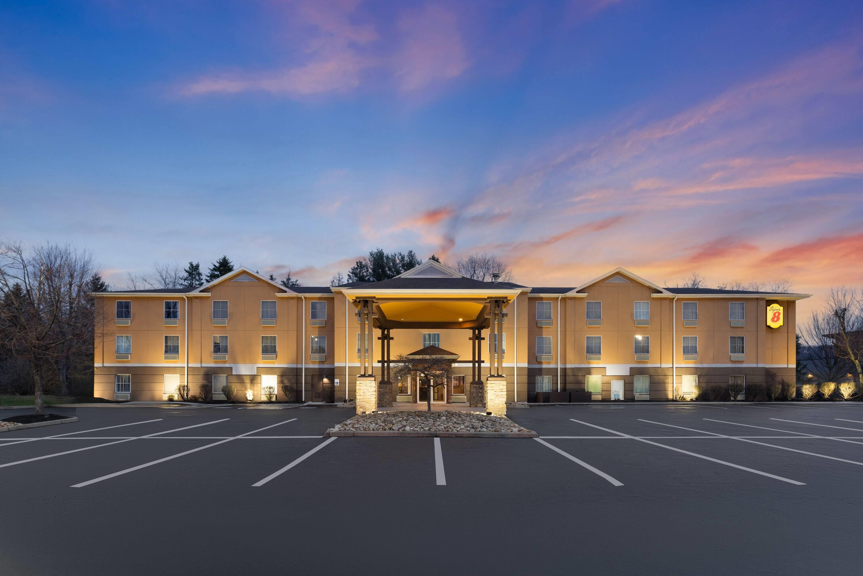 Exterior | Super 8 by Wyndham Mars/Cranberry/Pittsburgh Area