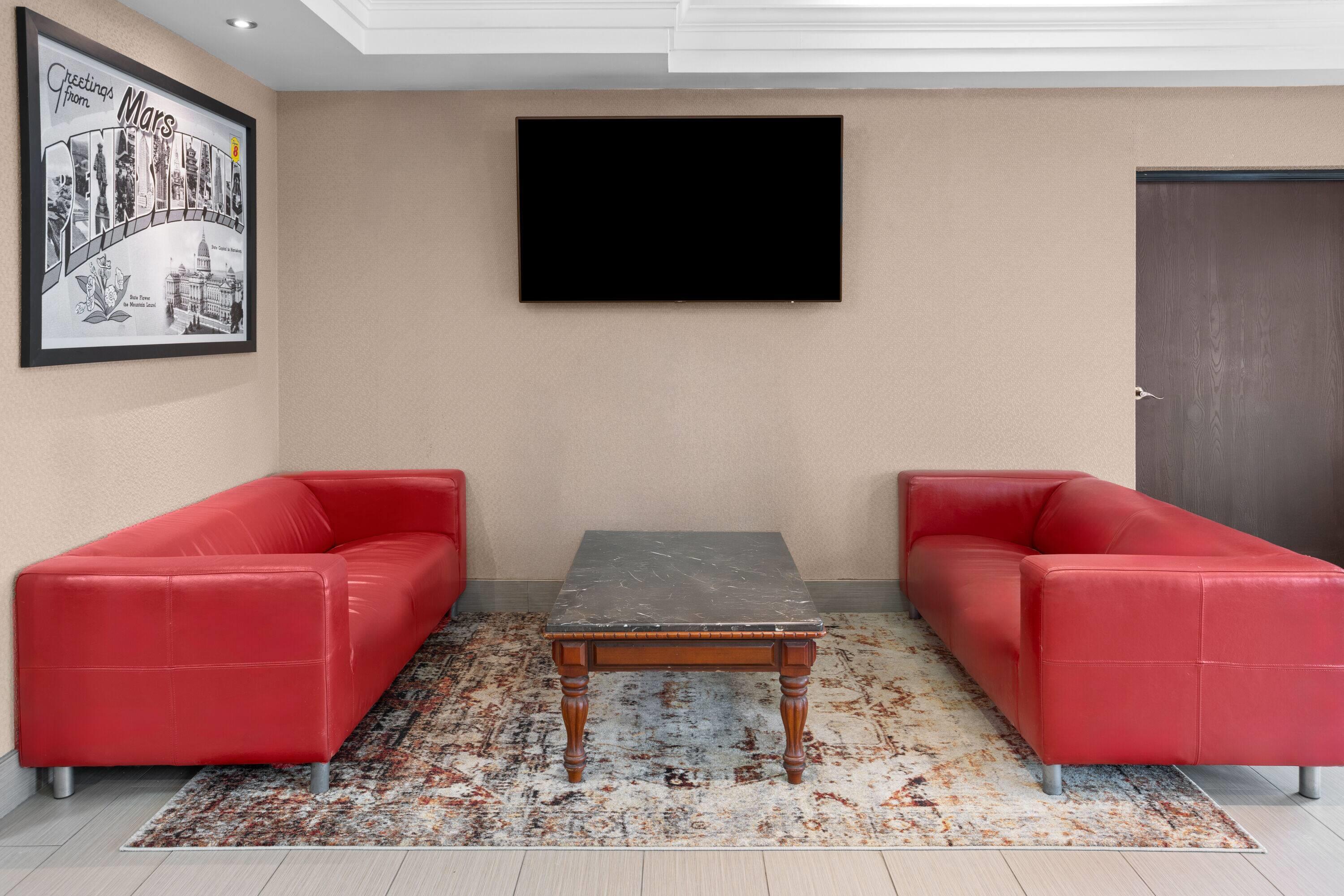 Lobby | Super 8 by Wyndham Mars/Cranberry/Pittsburgh Area