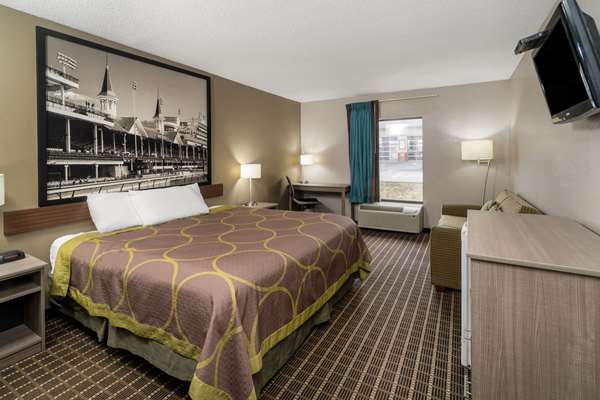  - Super 8 Hotel Shepherdsville - I-65, Exit 117