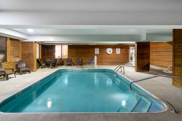 Pool - Super 8 Hotel Shepherdsville - I-65, Exit 117