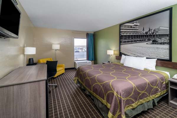  - Super 8 Hotel Shepherdsville - I-65, Exit 117
