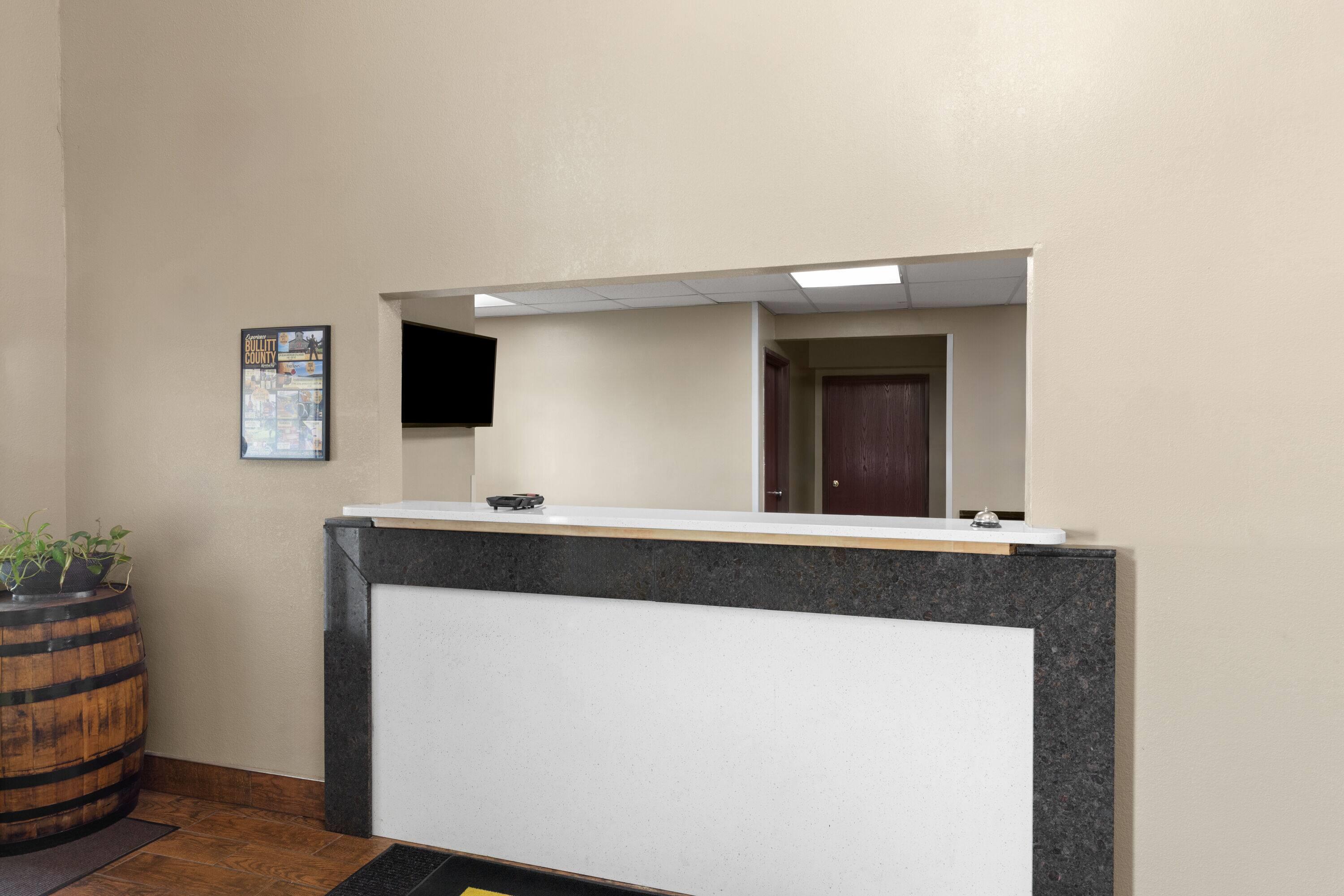 Reception | Super 8 by Wyndham Shepherdsville - Louisville South I65