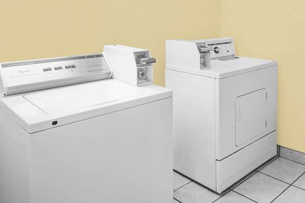 Amenities - Super 8 Motel Bulls Gap