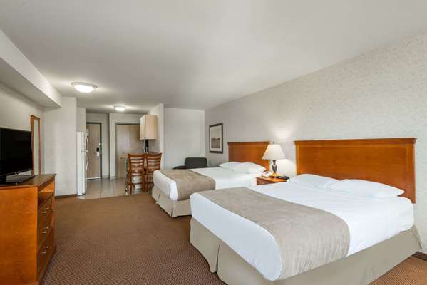  - Super 8 Hotel Grande Prairie