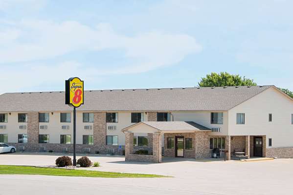 Exterior view - Super 8 Hotel Humboldt