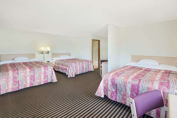  - Super 8 Hotel Humboldt