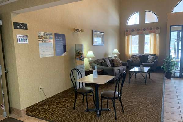  - Super 8 Hotel Oswego Road Liverpool - I-90, Exit 38