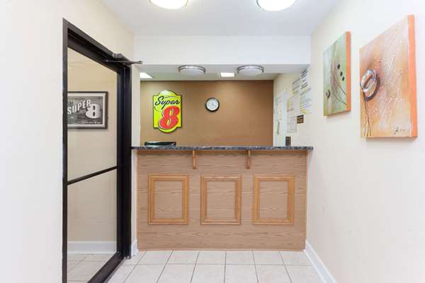  - Super 8 Motel Downtown Decatur