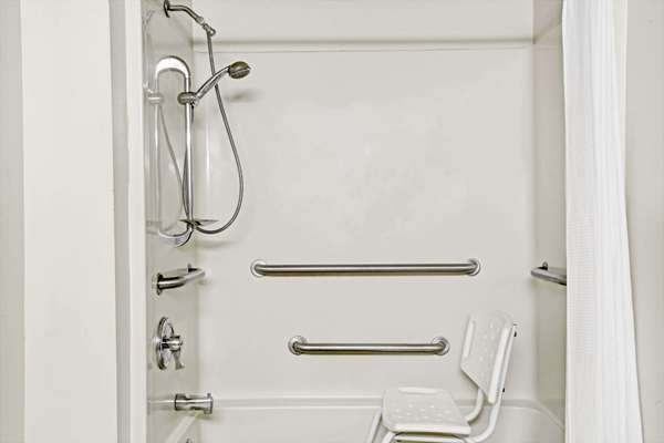  - Super 8 Motel Griffin