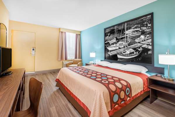  - Super 8 Motel Thunder Bay