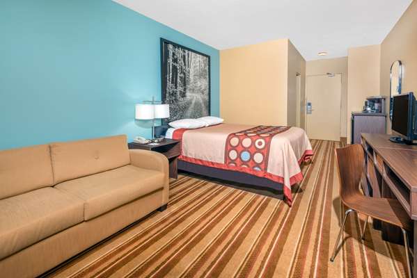  - Super 8 Motel Thunder Bay