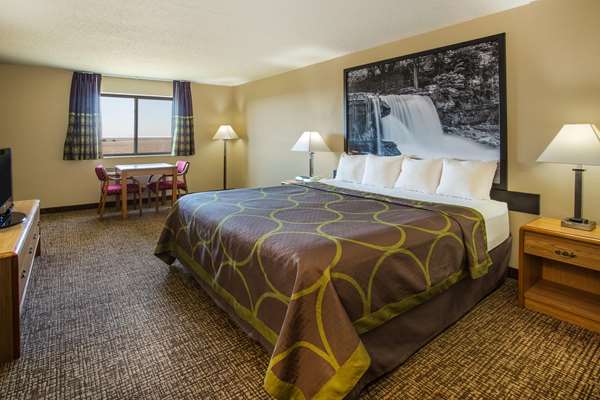  - Super 8 Hotel Remington - I-65, Exit 201