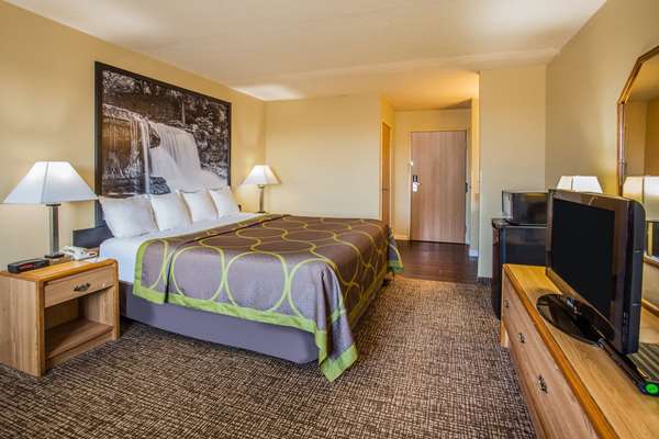  - Super 8 Hotel Remington - I-65, Exit 201