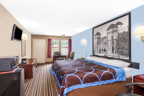  - Super 8 Motel Gadsden