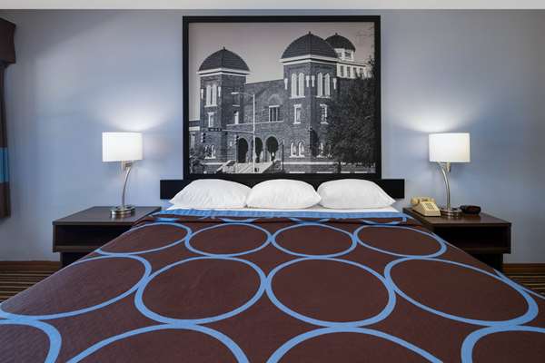  - Super 8 Motel Gadsden