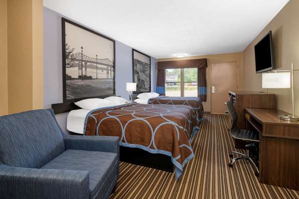  - Super 8 Motel Gadsden