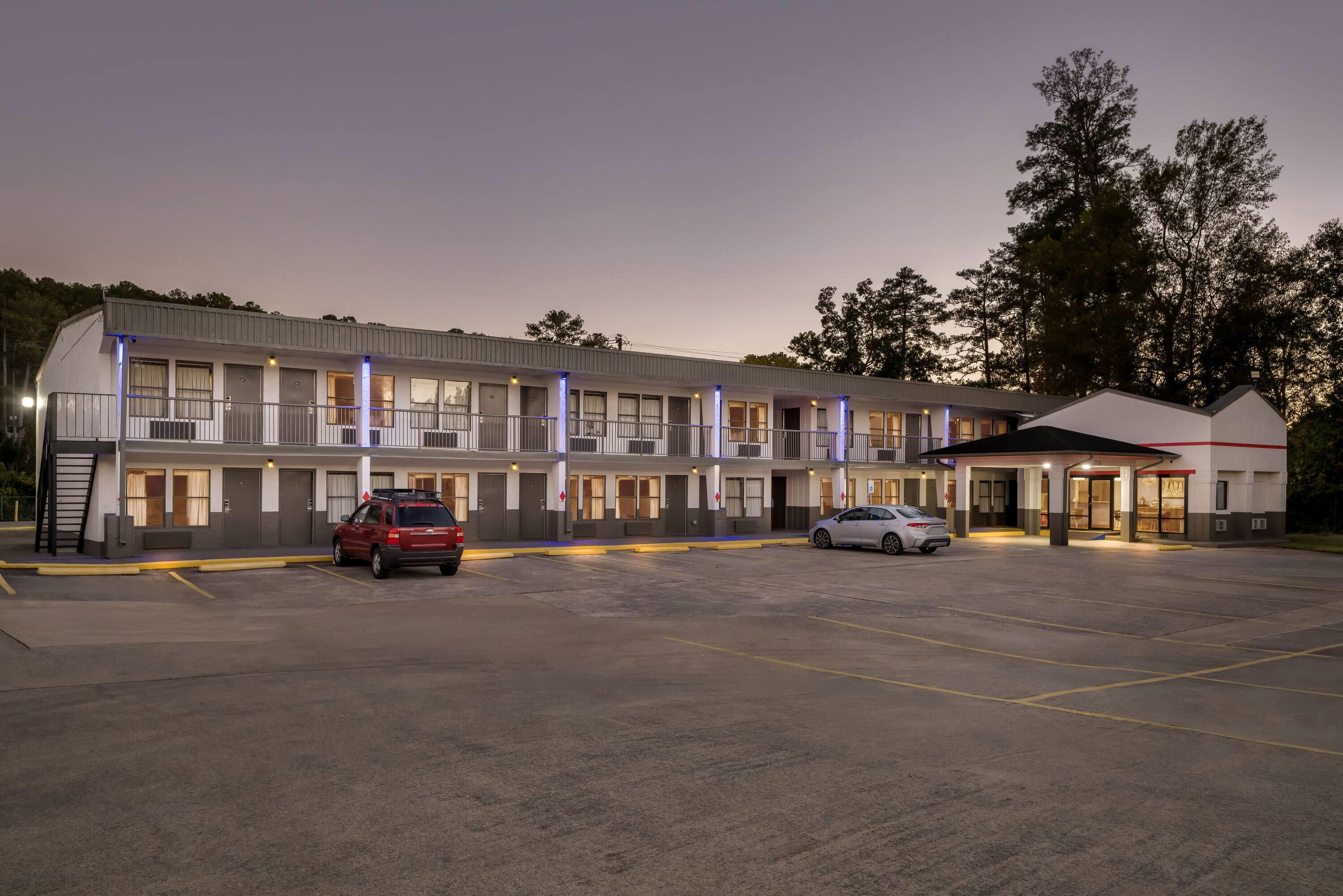 Exterior | Super 8 by Wyndham Gadsden AL