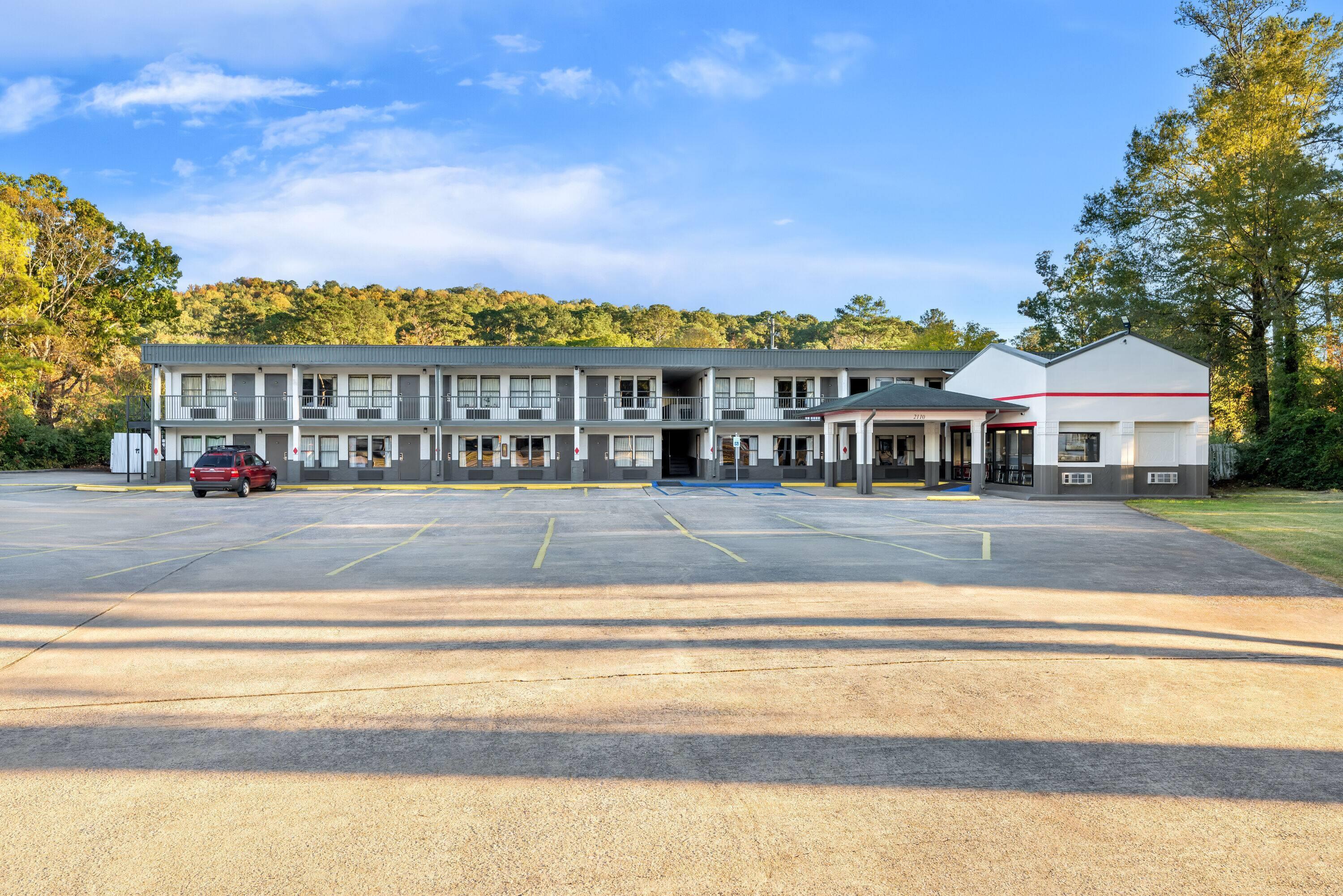 Exterior | Super 8 by Wyndham Gadsden AL