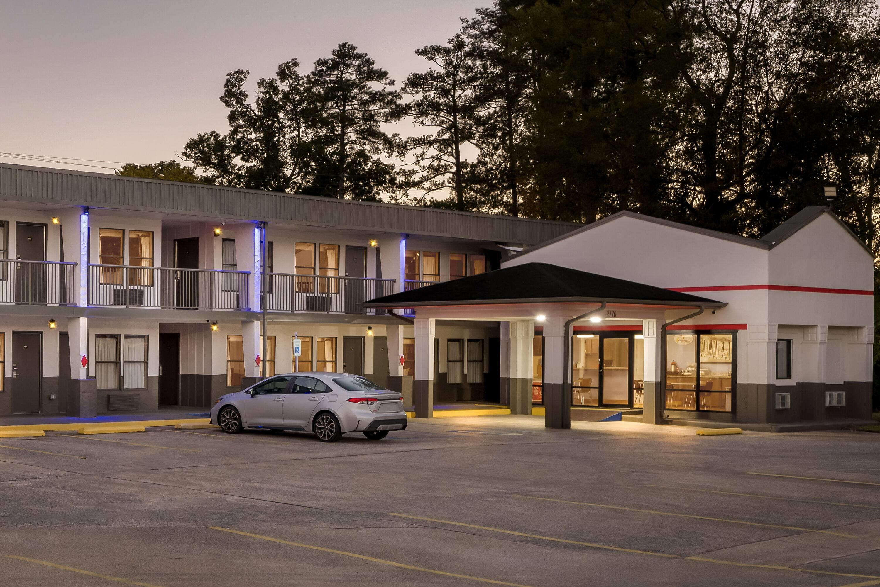 Exterior | Super 8 by Wyndham Gadsden AL