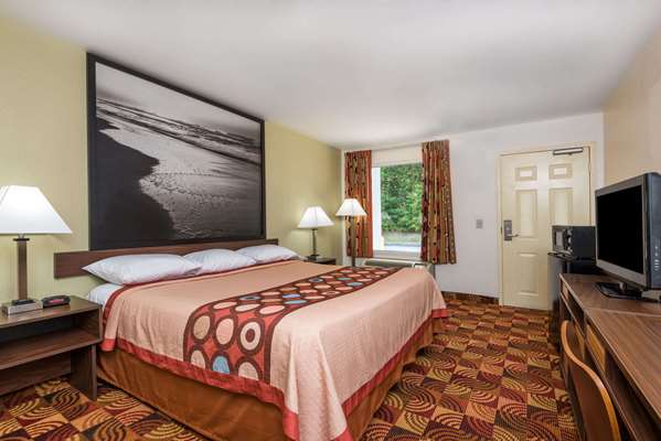  - Super 8 Motel Fayetteville - I-95, Exit 49