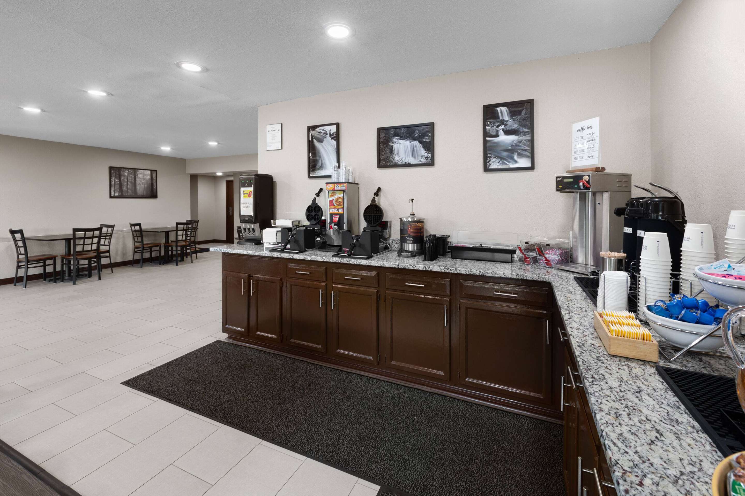 Property amenity | Super 8 by Wyndham Fairmont