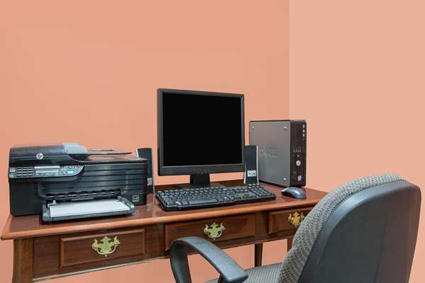 Conference Area - Super 8 Motel Marion - I-40, Exit 85