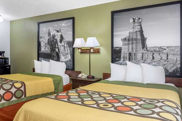  - Super 8 Motel Central Amarillo - I-40, Exit 72A