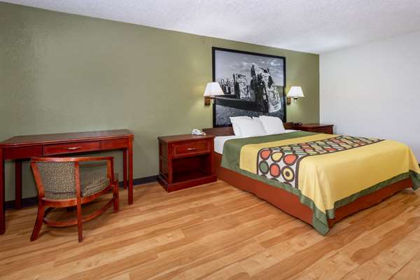  - Super 8 Motel Central Amarillo - I-40, Exit 72A
