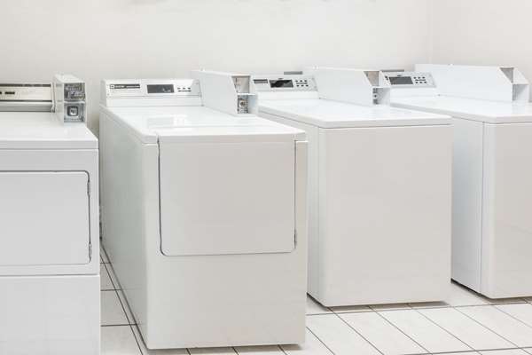  - Super 8 Hotel Roseburg - I-5, Exit 127