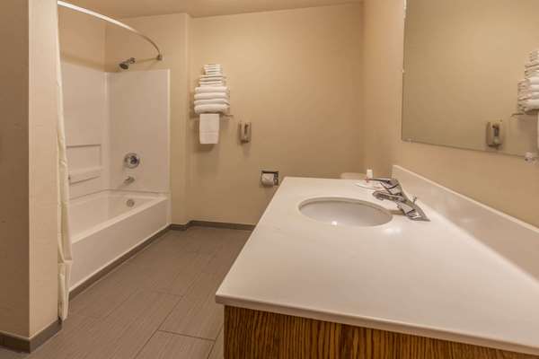  - Super 8 Hotel Woodburn - I-5, Exit 271