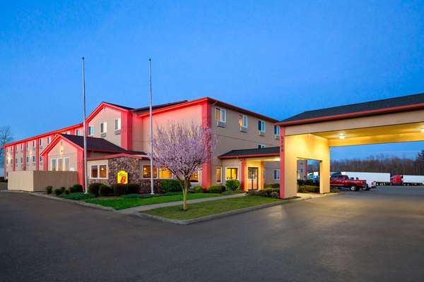 Exterior view - Super 8 Hotel Ferndale - I-5, Exit 262